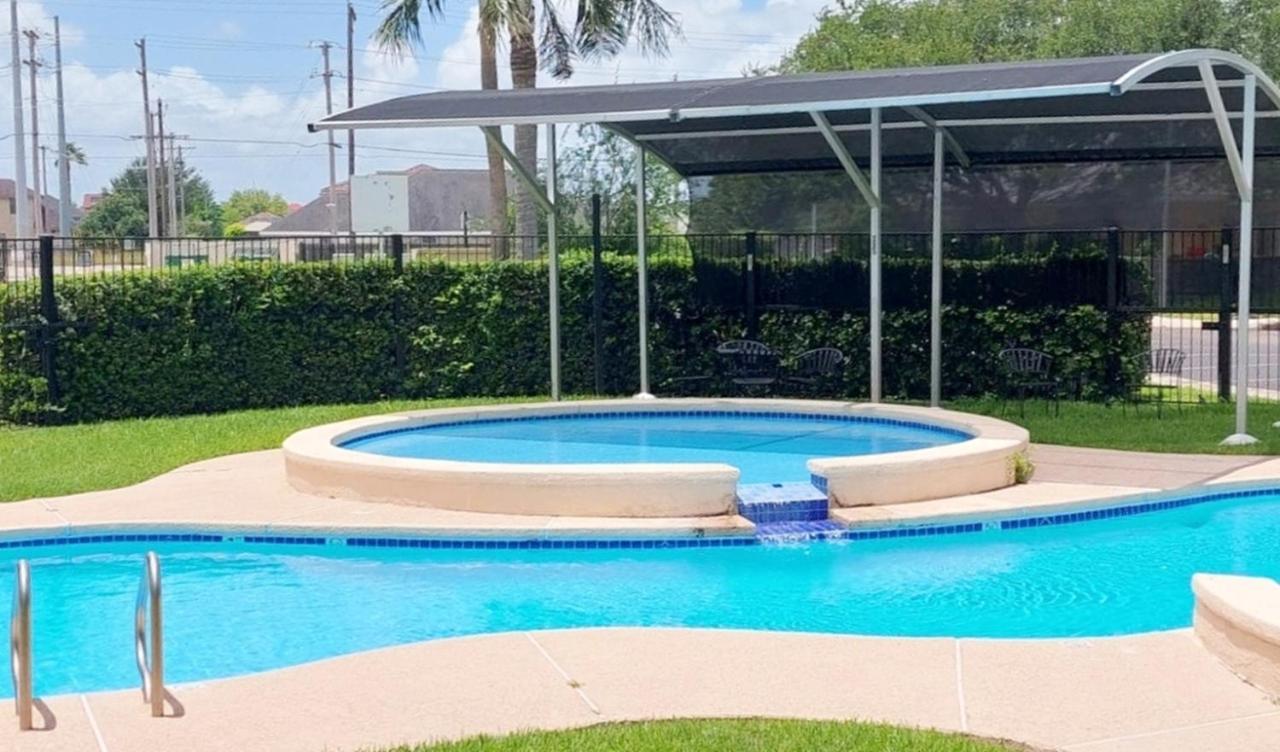 Beautifully Furnished 3Bd 2Br Pool Gated Condo In Mcallen, Tx Pharr Luaran gambar